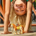 Комплект Маруийн с блестящ еднорог, Schleich