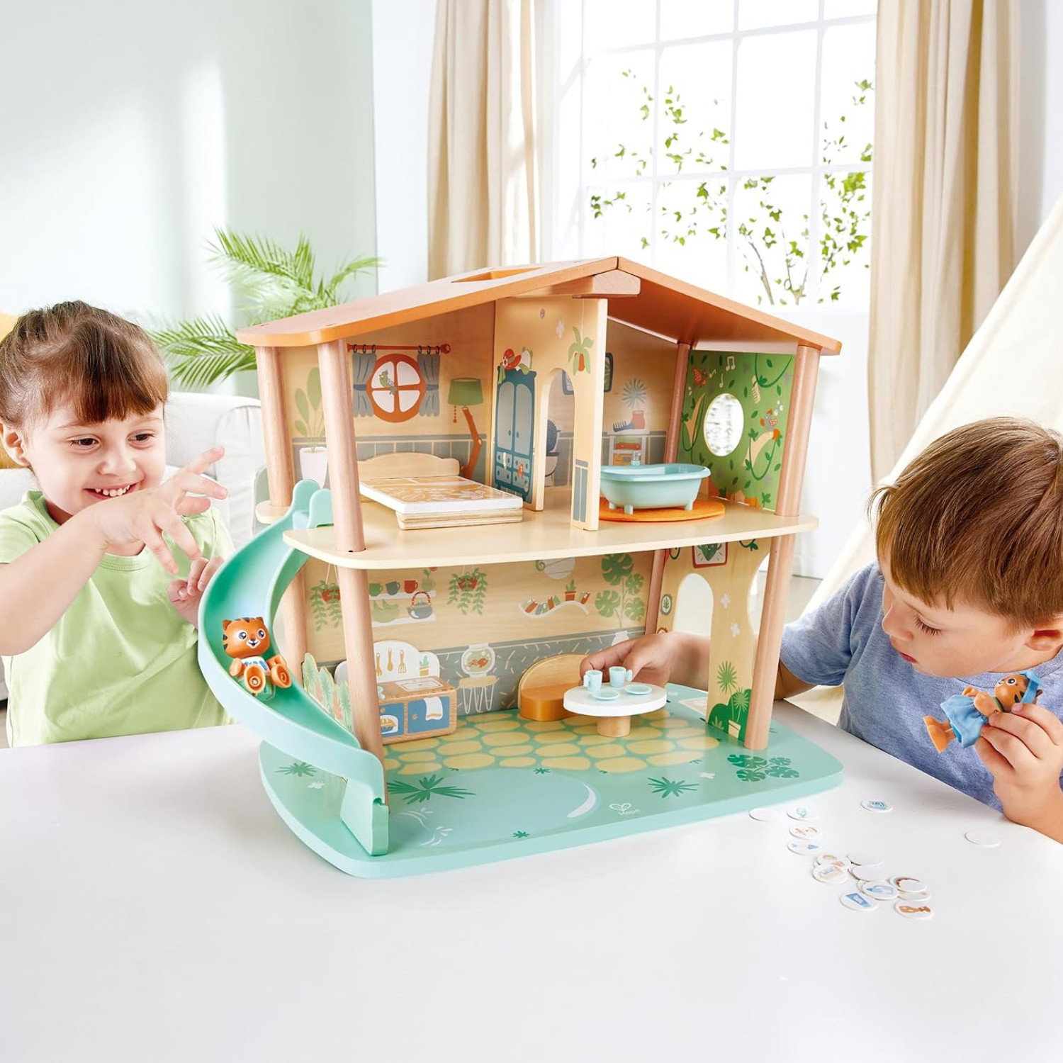 Дървена къща за игра Семейство тигри - 34 части