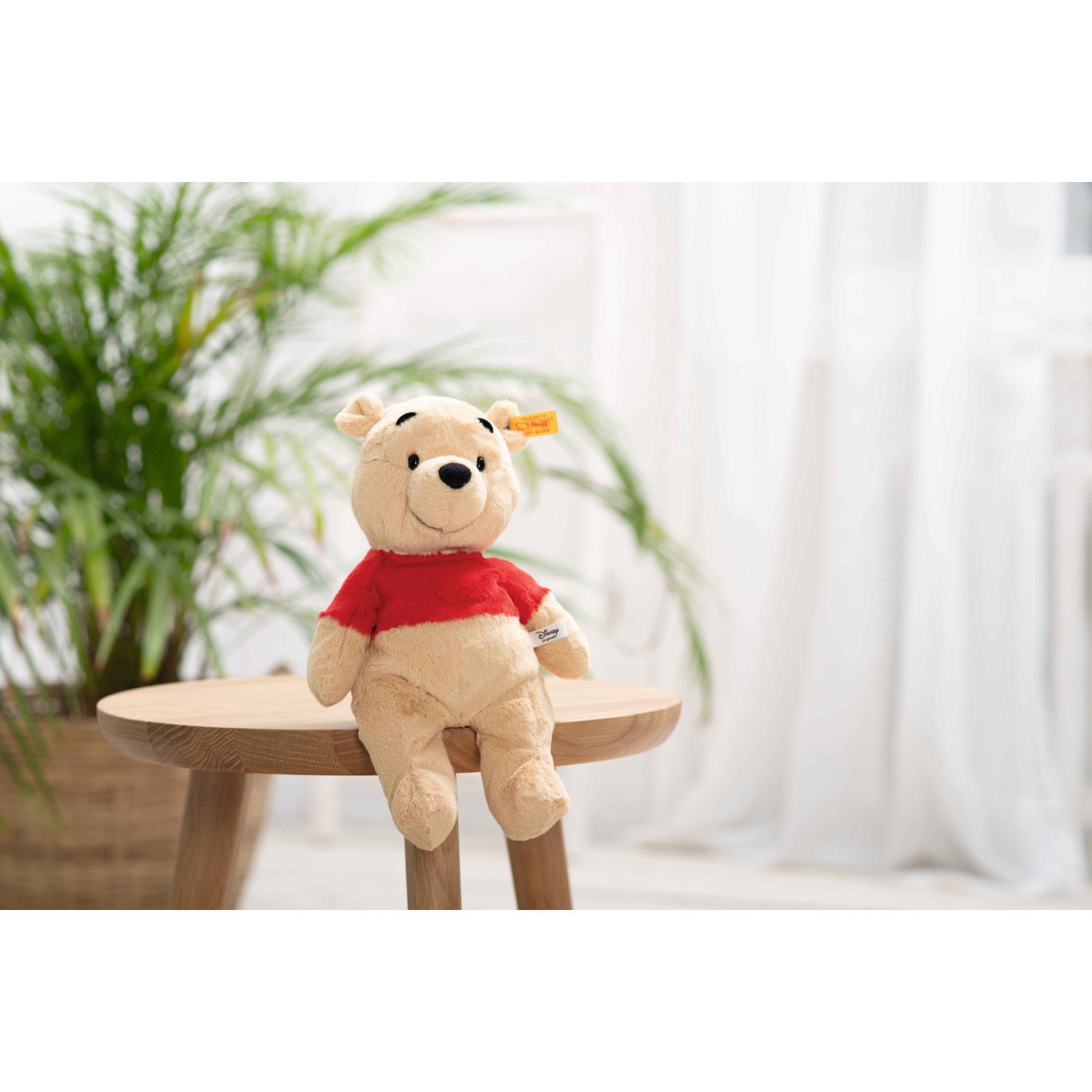 Disney Originals Winnie the Pooh